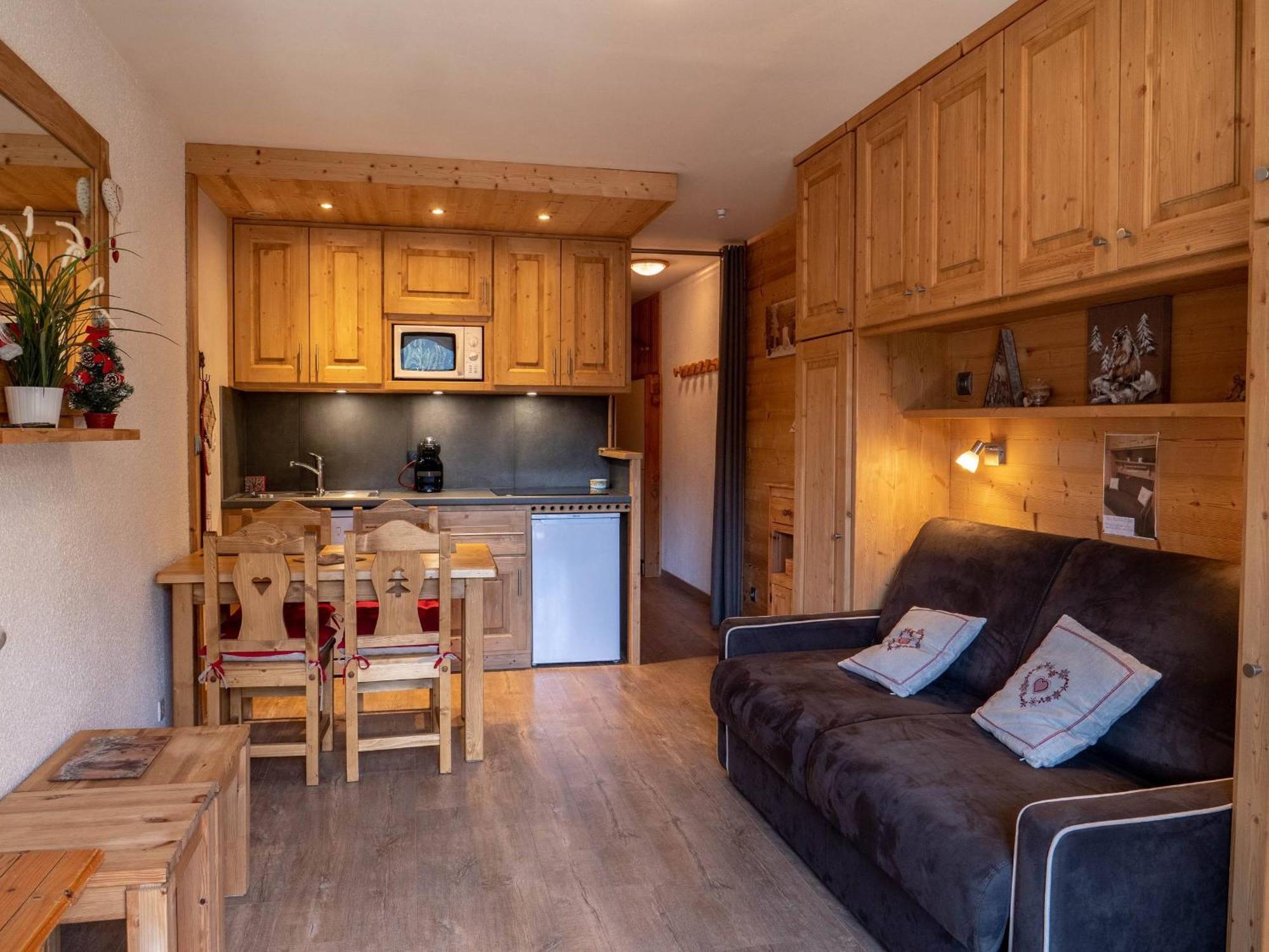 Apartment Bel Avec Balcon, Au Pied Des Pistes A Meribel - Ideal Pour Vos - Fr-1-355-188 Les Allues